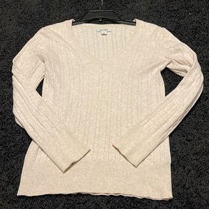 Old Navy cream V-neck sweater